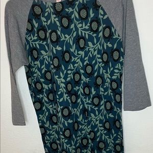 Xs randy shirt by lularoe with floral and vine design worn once